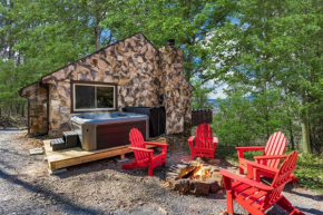 Amazing Views, Hot Tub, Fire Pit, Deck & Fireplace
